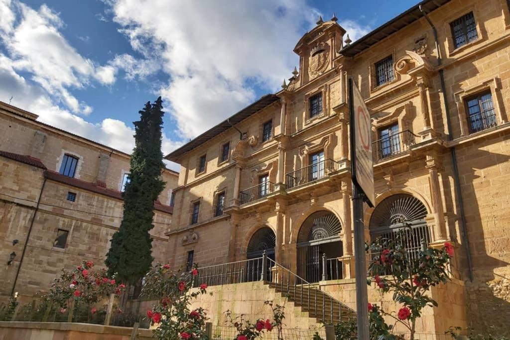 Nuevo-Casco Historico-Parking Gratuito. Lejlighed Oviedo Eksteriør billede
